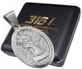 SREBRNY-MEDALIK-RELIGIJNY-Z-MARYJA-I-DZIECIATKIEM-NA-ŁANCUSZEK-STAL-316L-BOSTON-JEWELLERY-2.jpg