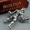 SREBRNY-KULTURYSTA-Z-HANTLAMI-NA-LANCUSZEK-STAL-CHIRURGICZNA-316L-SILACZ-BOSTON-JEWELLERY.jpg