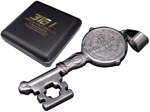SREBRNY-KLUCZ-ZAWIESZKA-NA-LANCUSZEK-STAL-316L-BOSTON-JEWELLERY.jpg