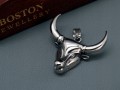 SREBRNY-DUZY-BYK-ZAWIESZKA-NA-LANCUSZEK-STAL-316L-BOSTON-JEWELLERY.jpg