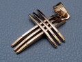 ZLOTY-KRZYZ-KRZYZYK-NA-LANCUSZEK-STAL-CHIRURGICZNA-BOSTON-JEWELLERY.jpg