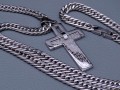 SREBRNY-LANCUSZEK-Z-KRZYZYKIEM-ZE-STALI-CHIRURGICZNEJ-316L-ZESTAW-NA-PREZENT-BOSTON-JEWELLERY.jpg